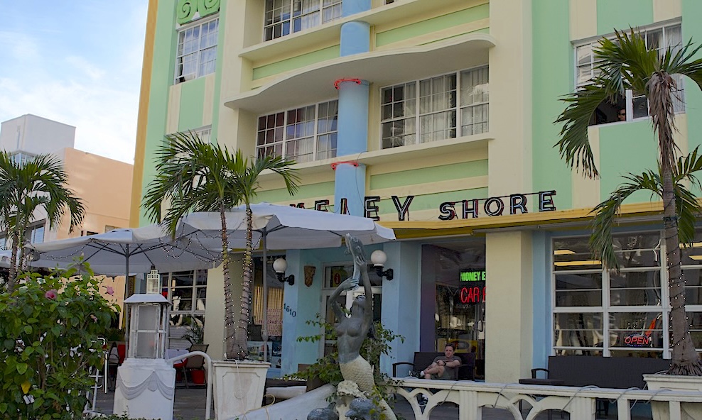 Hello, blue, green art deco in Miami photo by Penny Sadler