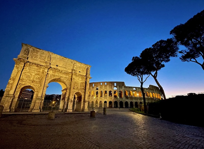 Rome and arch of Septimus at night
