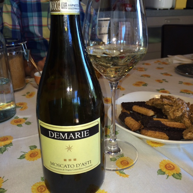 Surprise wine and food pairing moscato breakfast