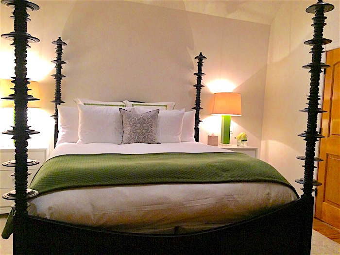 King size bed at Grape Leaf Inn