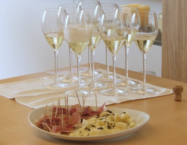 Prosecco and charcuterie ©PennySadler