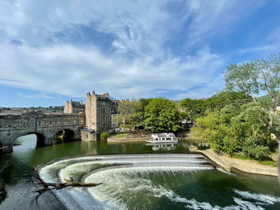 Pulteney Bridge and weir Bath, England
