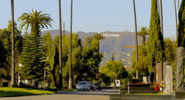 Hollywood sign in the hills
