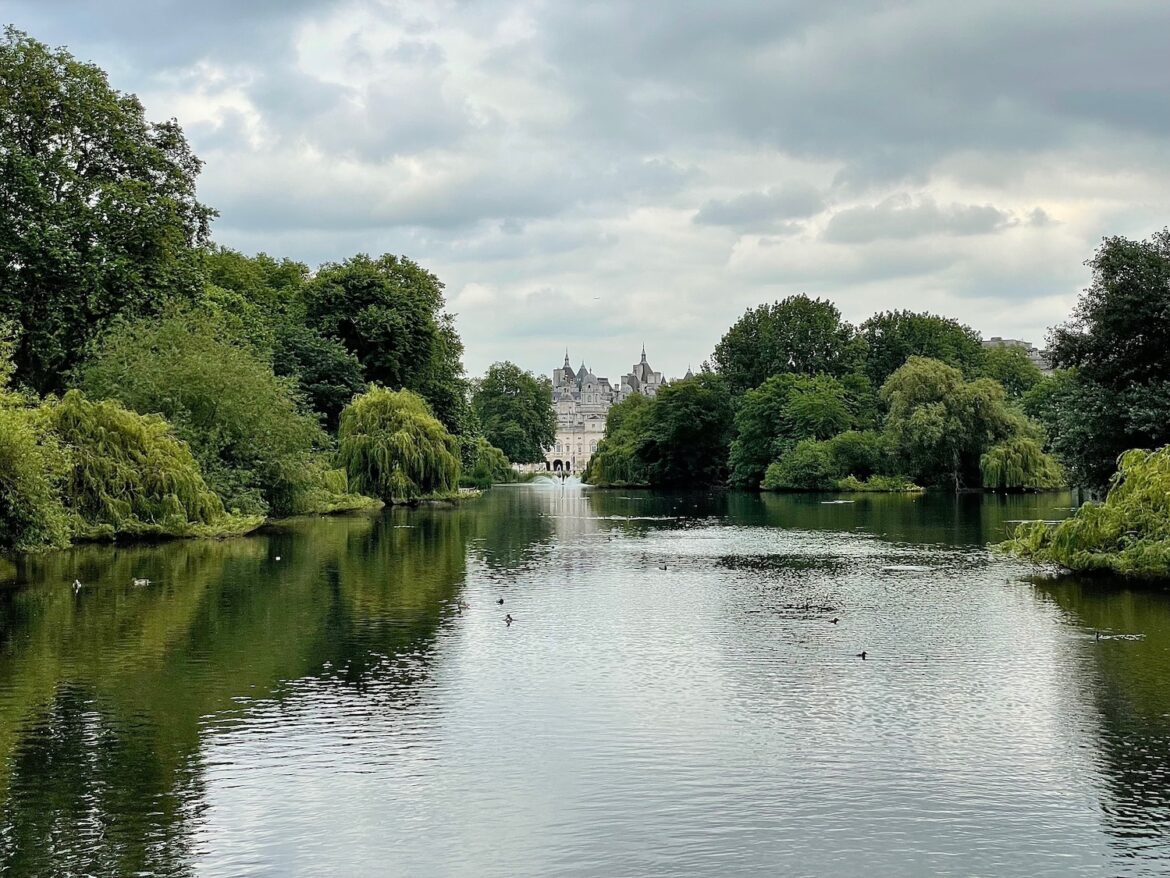 St James Park, London, UK