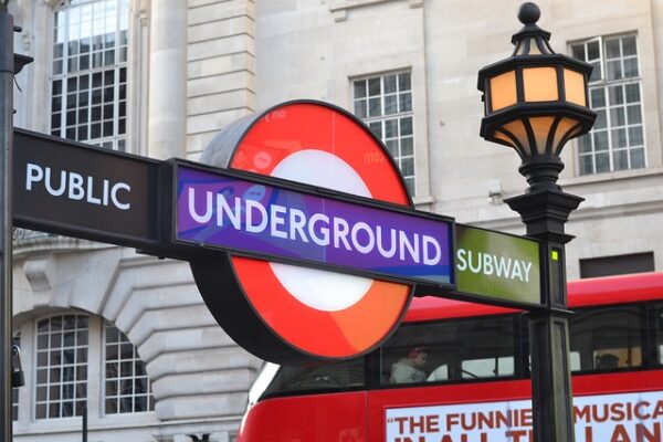 london underground sign 